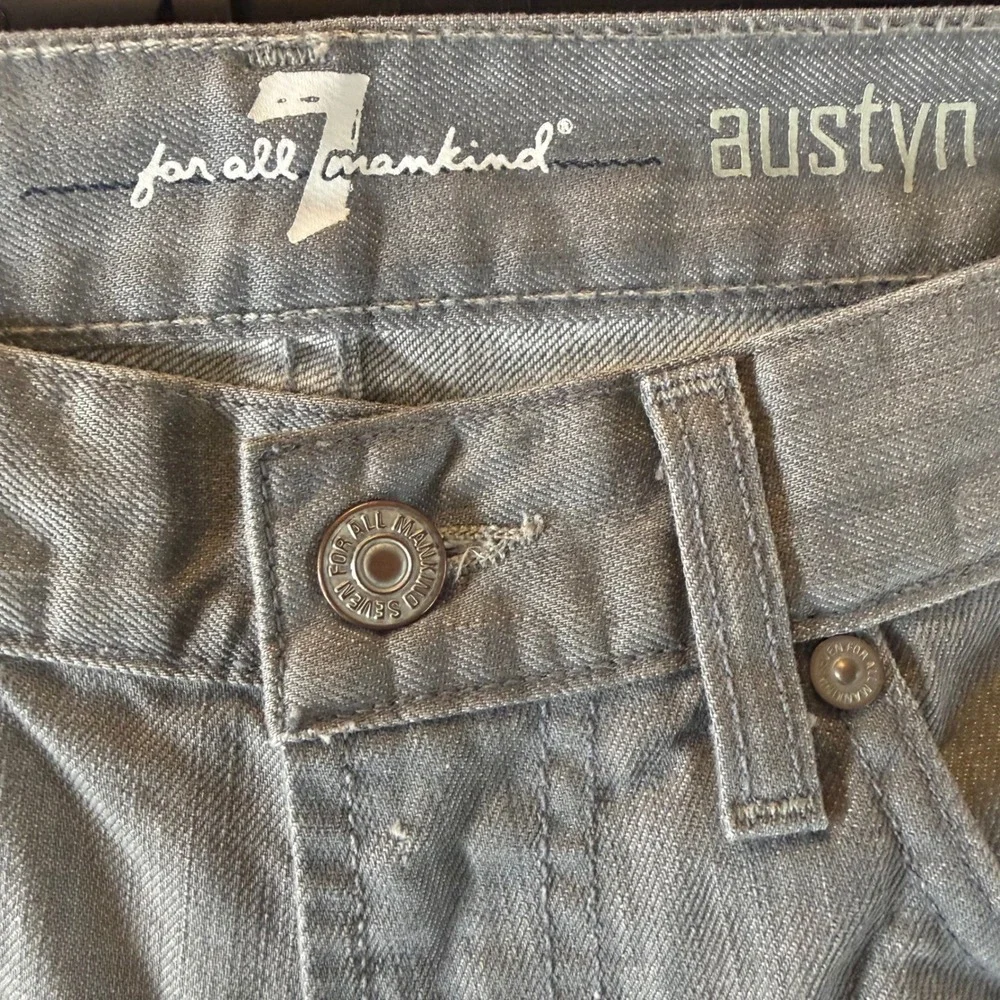 7 For All Mankind Austyn Jeans 29 Relaxed Straight Grey Denim Made in USA
